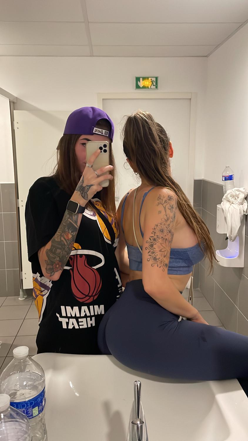 Roselamissdior's media