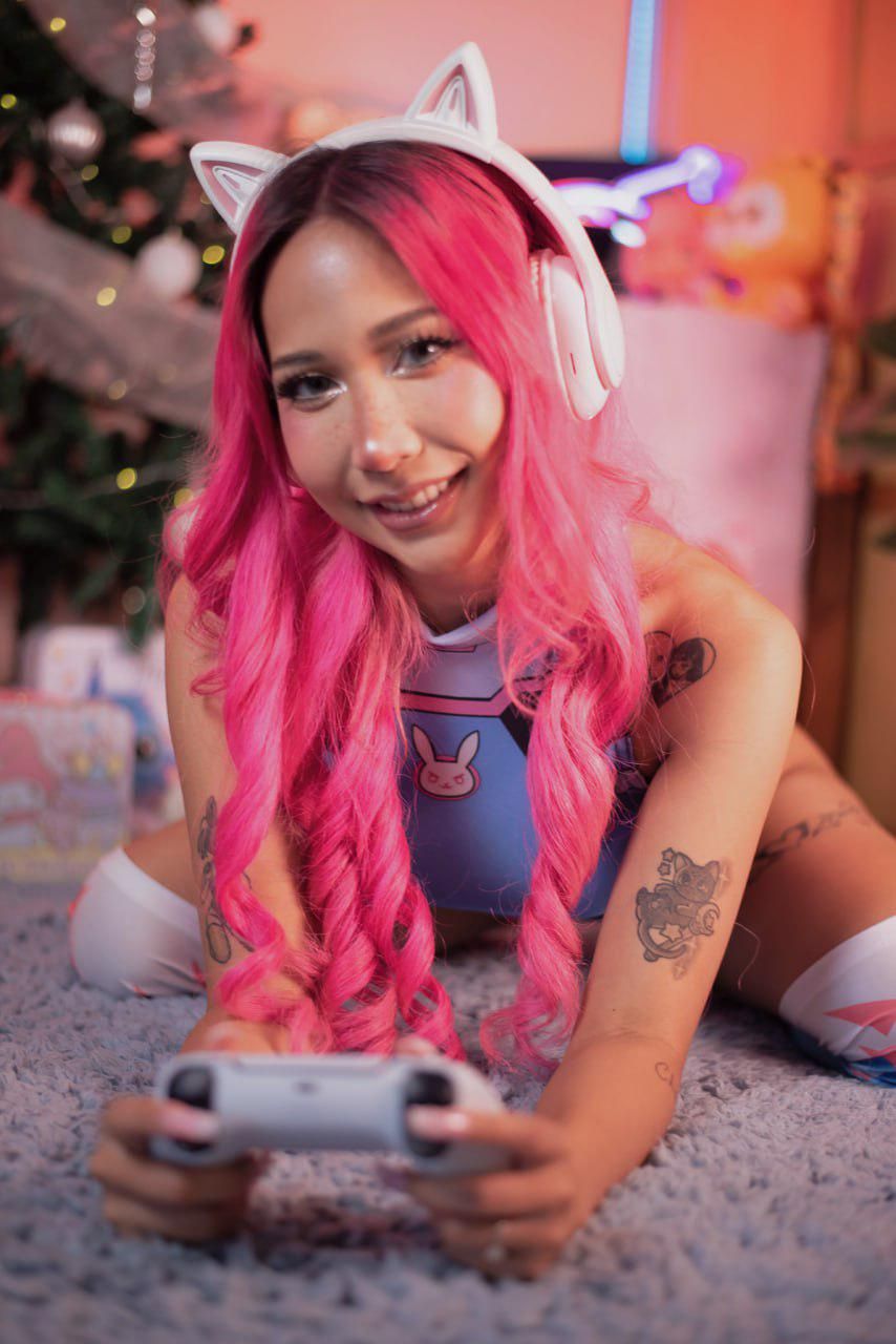 Rosesakura's media