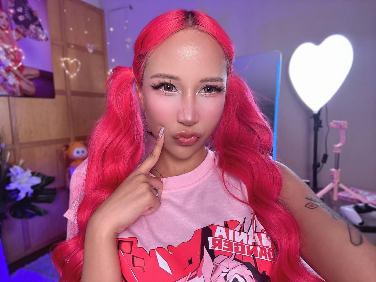 Rosesakura's media