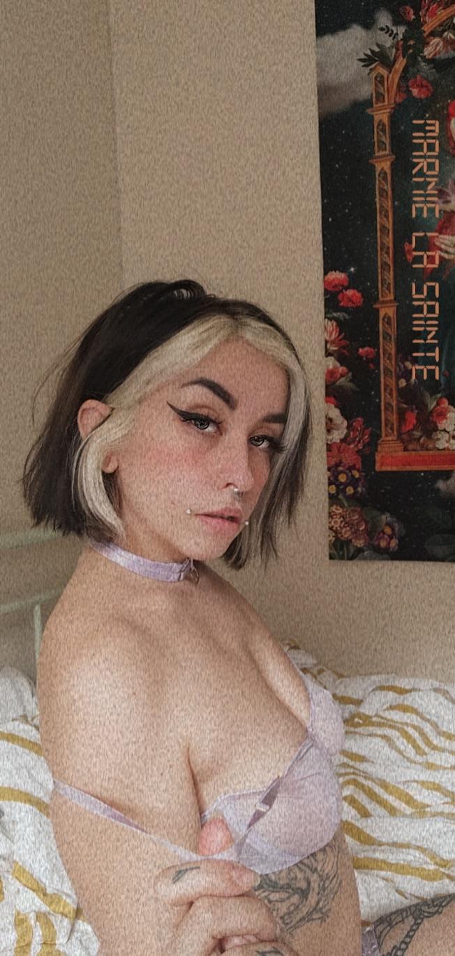 Saintemarnie's media