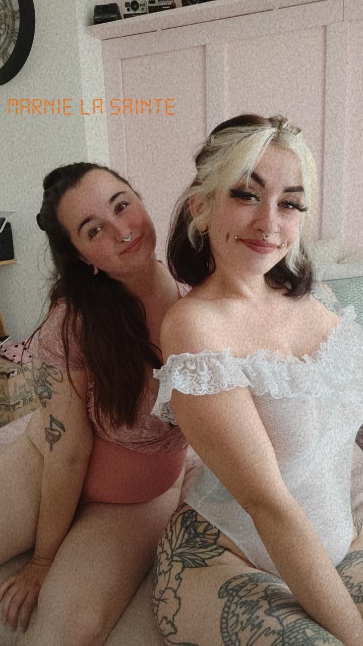 Saintemarnie's media