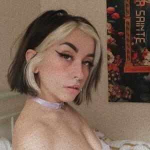 Saintemarnie's media