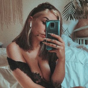 Saintemarnie's media