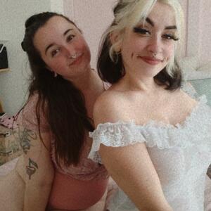 Saintemarnie's media