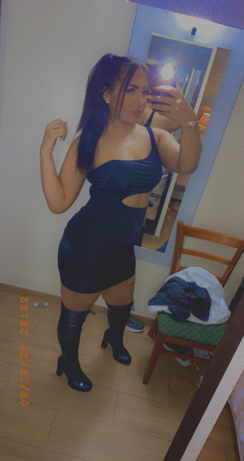 Sannah_beurette's media