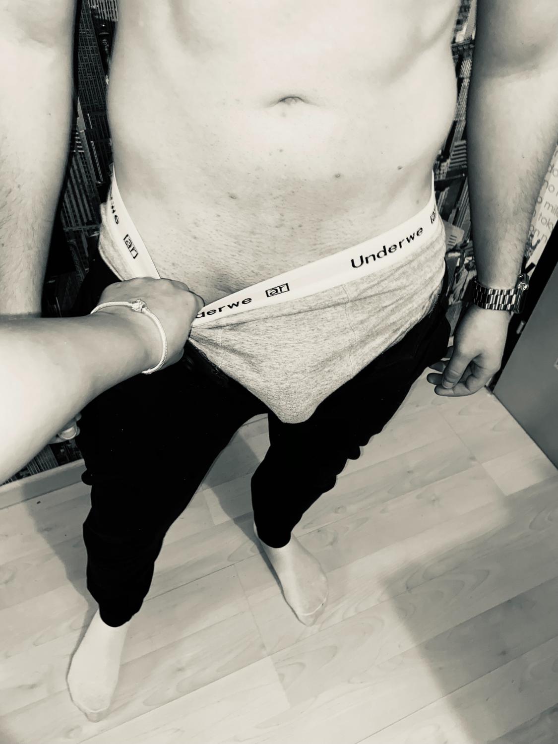 Sarah_strip's media