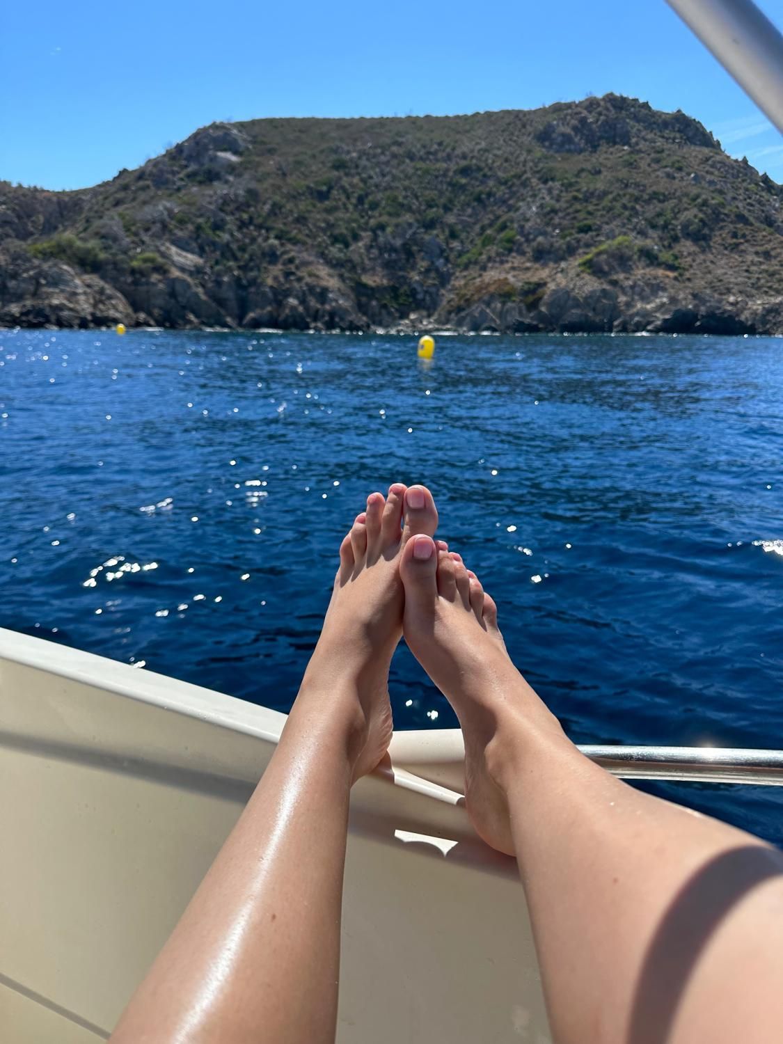 Sarahfeetlover's media