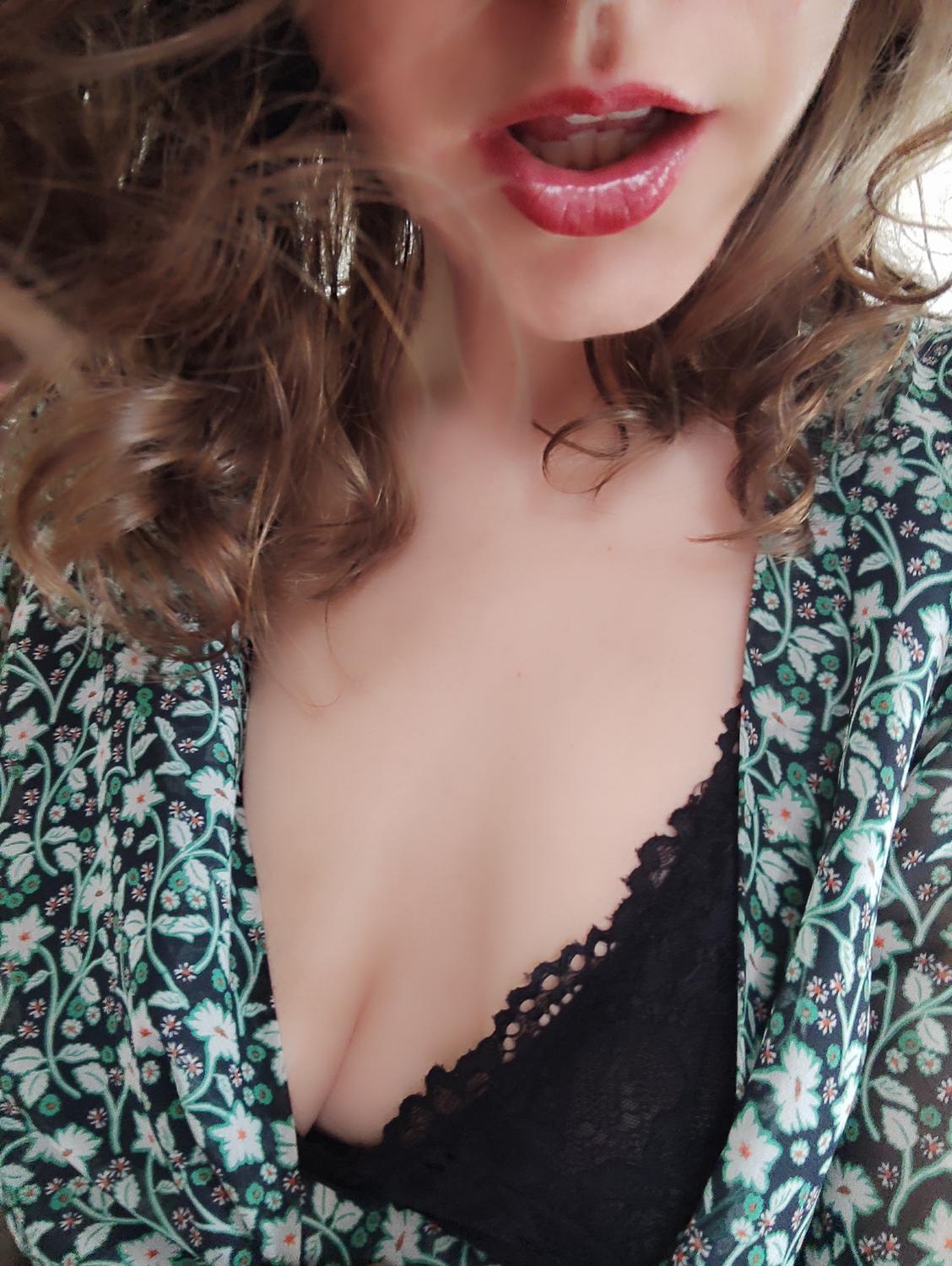 See_sex_and_set's media