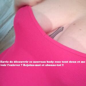 Selene_curvy_french_girl's media