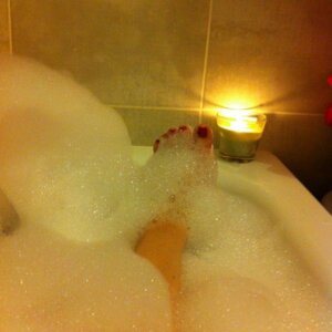 Selene_curvy_french_girl's media