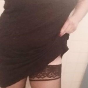 Selene_curvy_french_girl's media