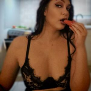 Selinakyle's media