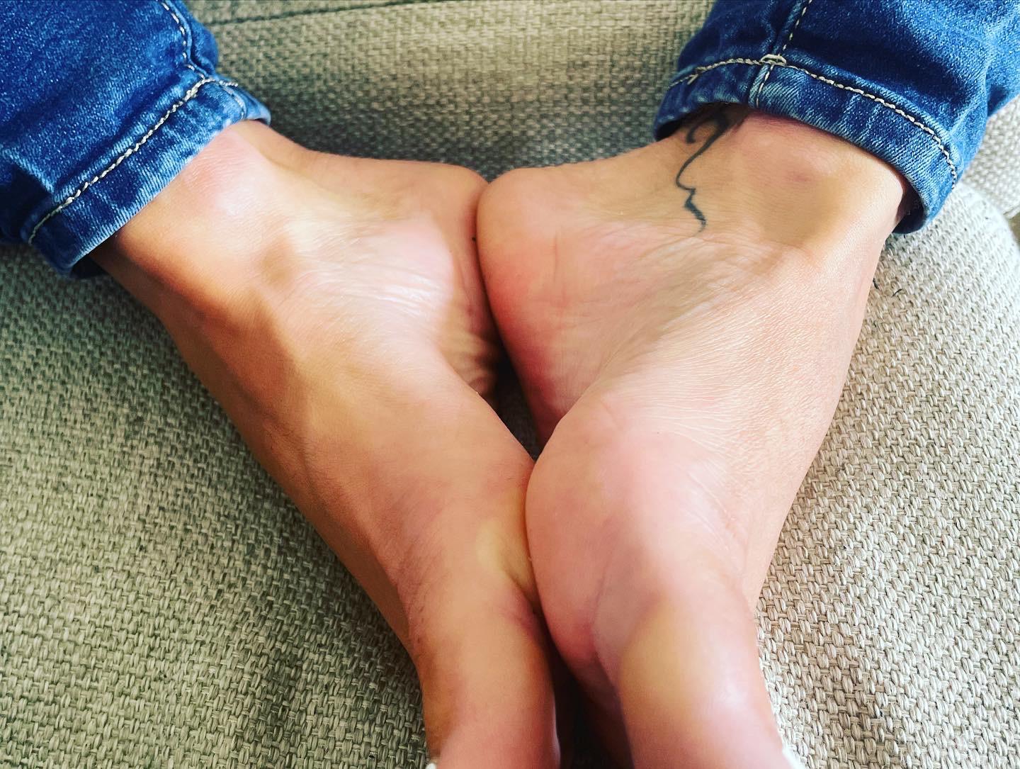 Serenafeet22's media