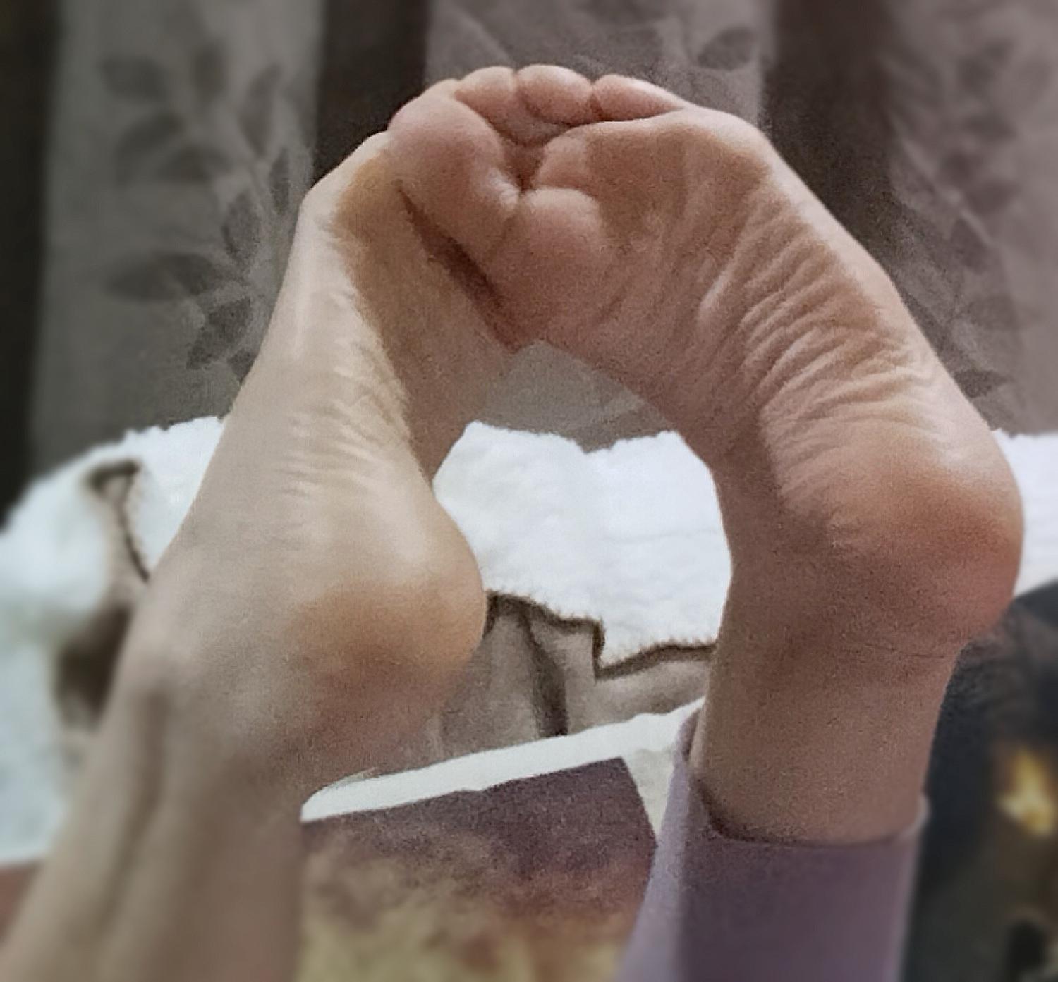 Sexsyfeet's media