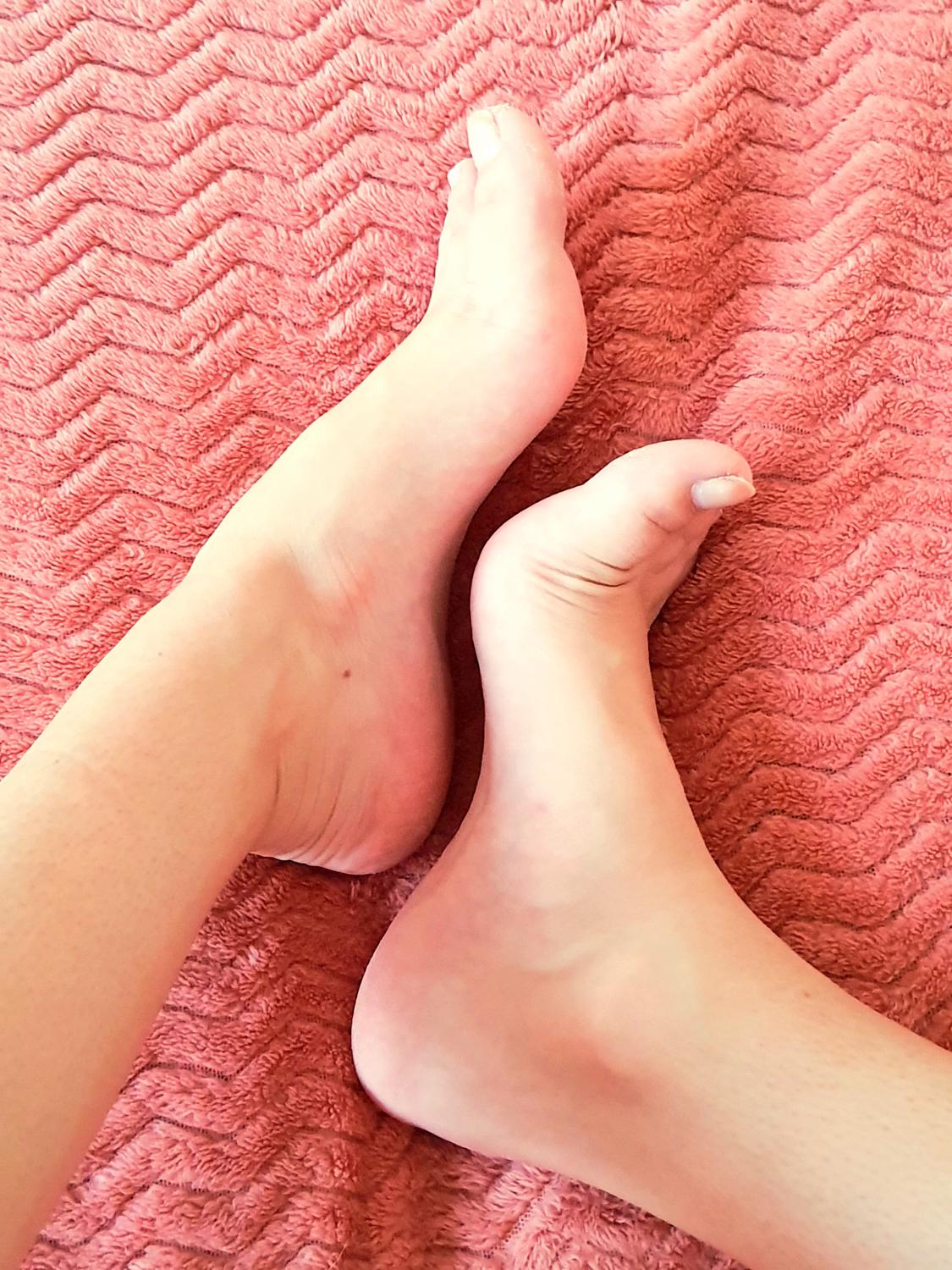 Sexy__feet37's media