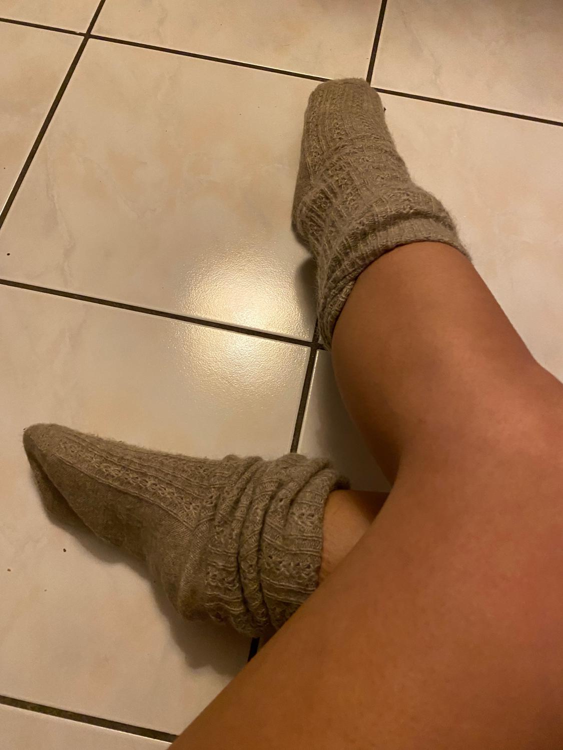 Sexy_little_feet_'s media