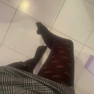 Sexy_little_feet_'s media