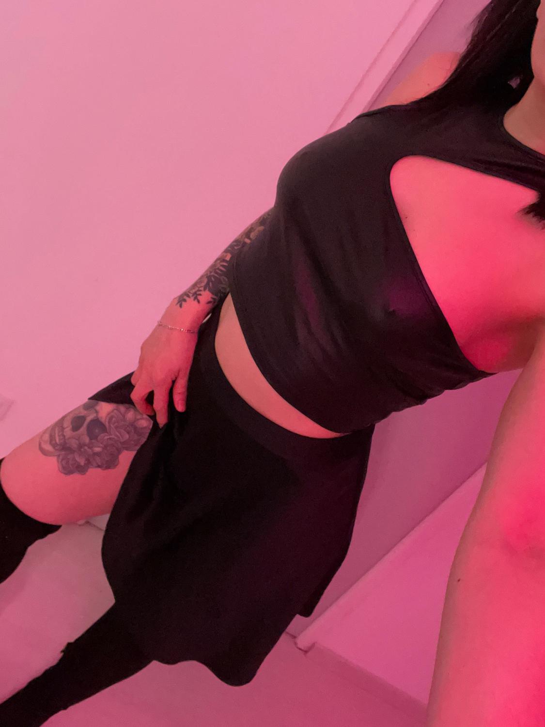 Sexy_lora's media