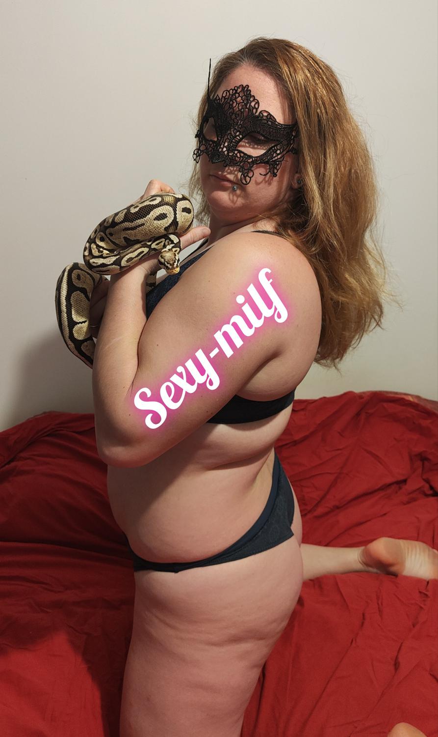 Sexy-milf's media