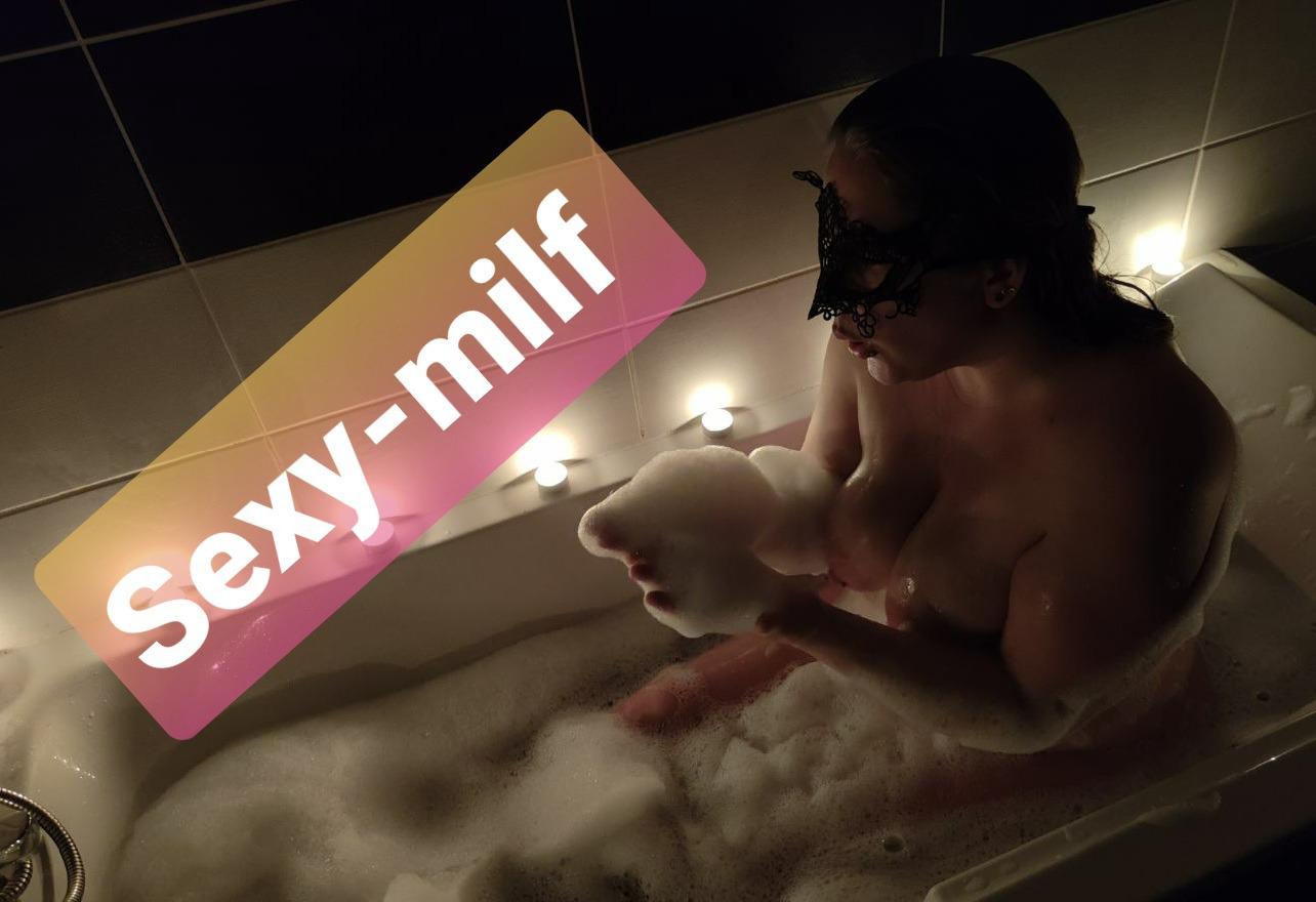 Sexy-milf's media