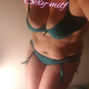 Sexy-milf's media