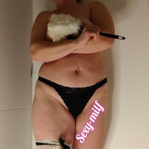 Sexy-milf's media