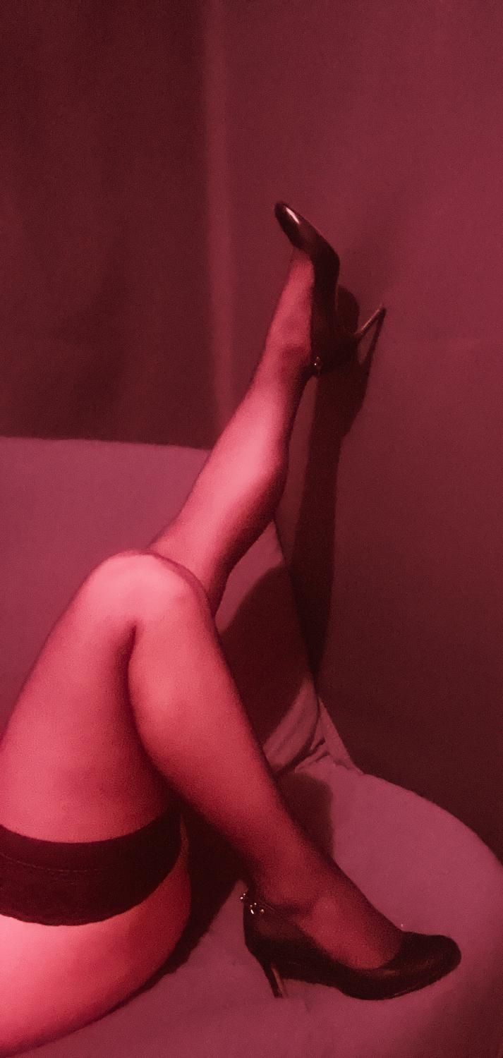 Sexy_molacoquine_porn's media