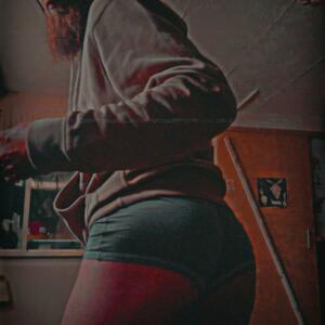 Sexybarbu420's media