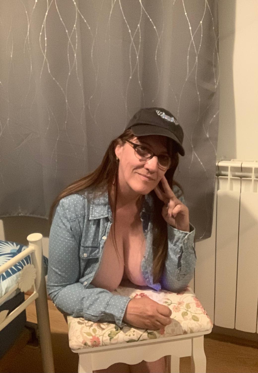 Sexycaro18's media