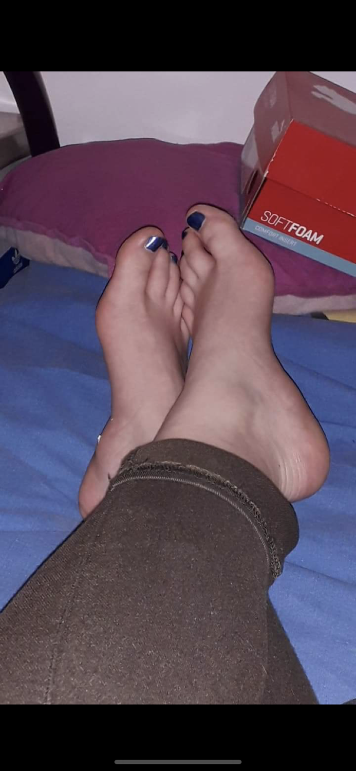 _sexyfeetssss's media