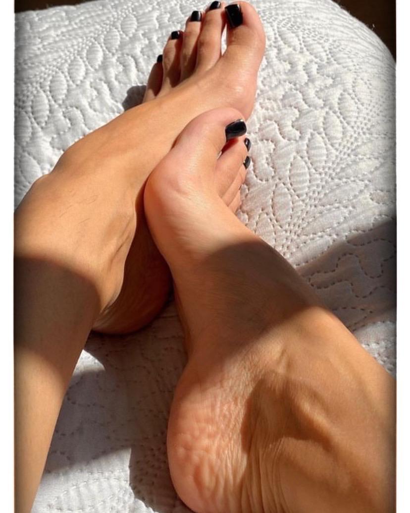 Sexyfeetx's media