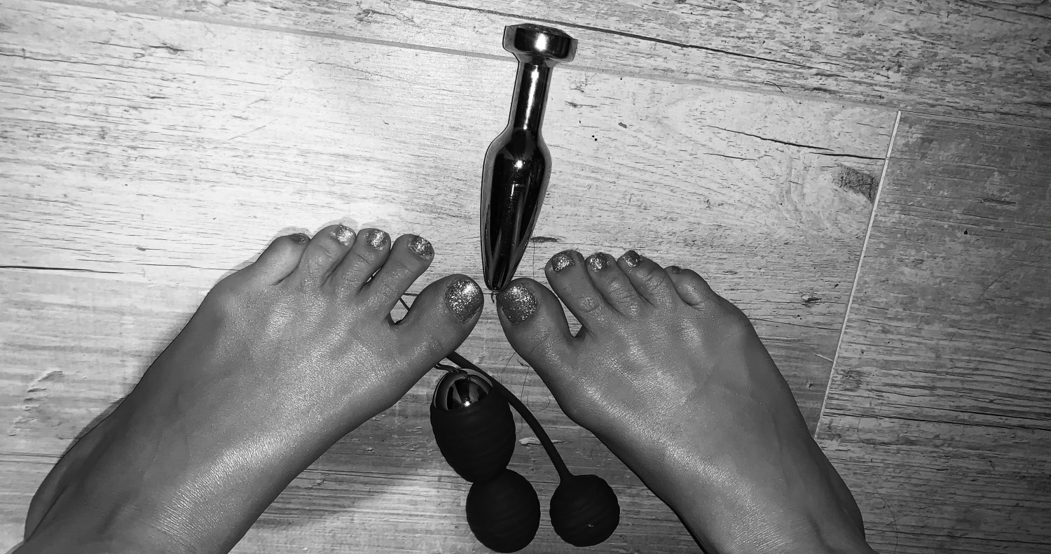 Sexyfrenchfeet5's media