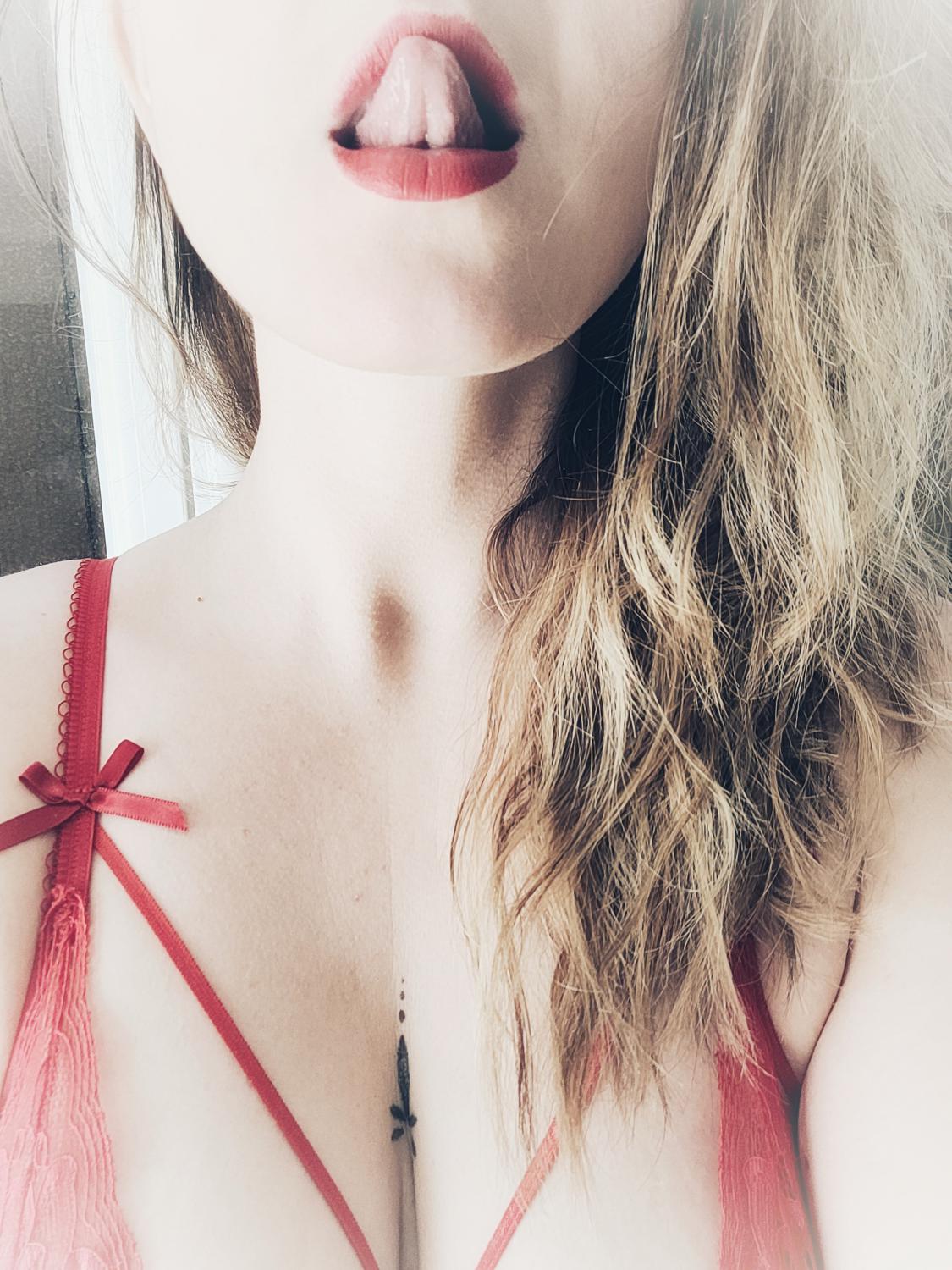 Sexylilyrose's media