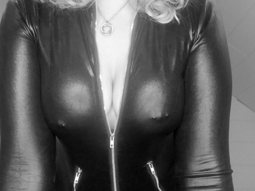 Sexyloane's media