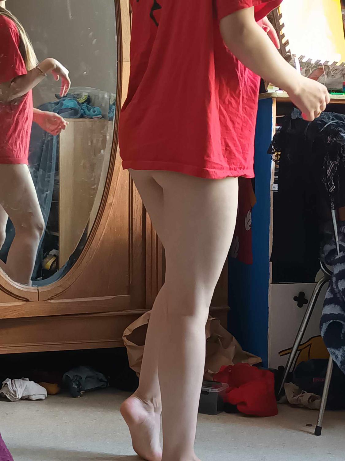 Sexyskinnygirl's media