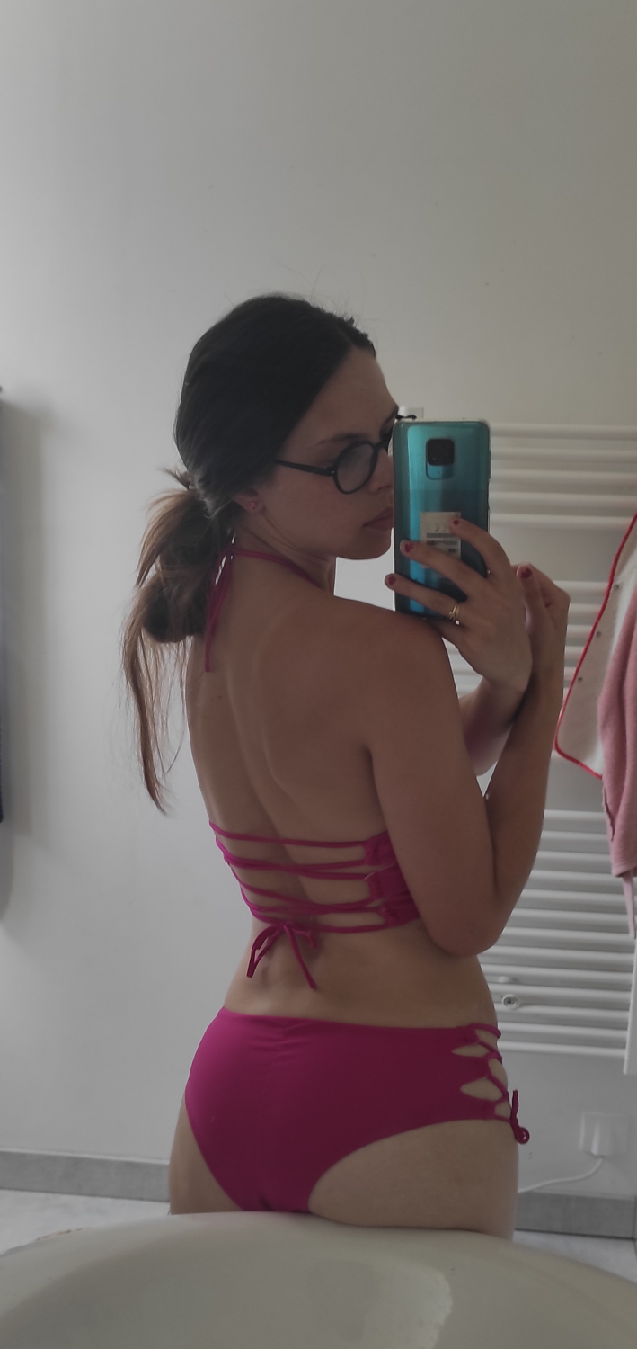 Sexyskinnygirl's media