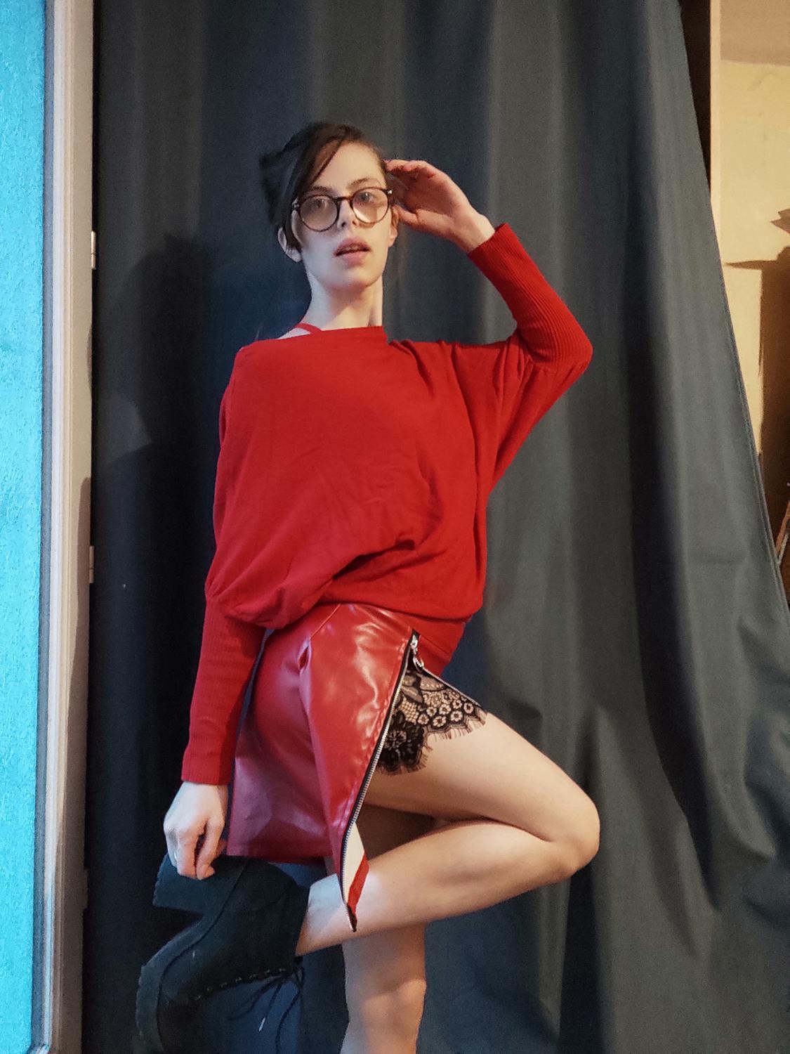 Sexyskinnygirl's media
