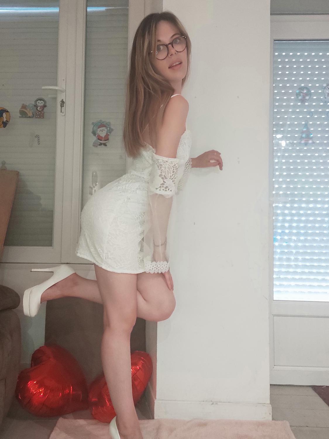Sexyskinnygirl's media
