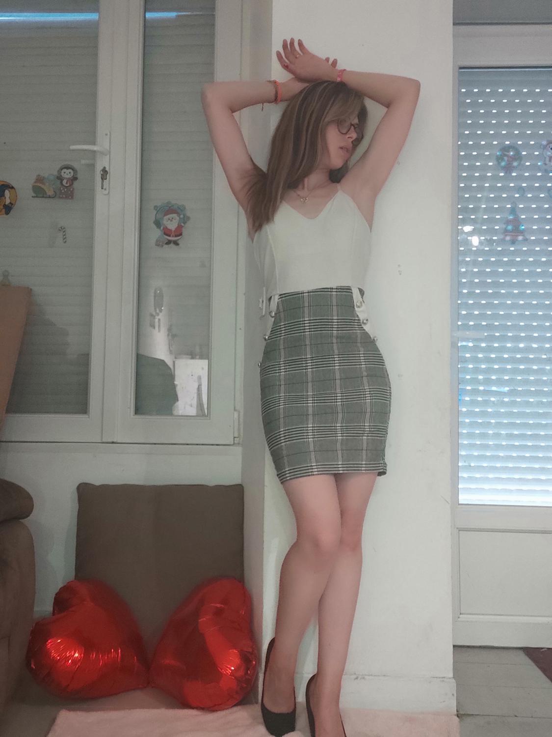 Sexyskinnygirl's media