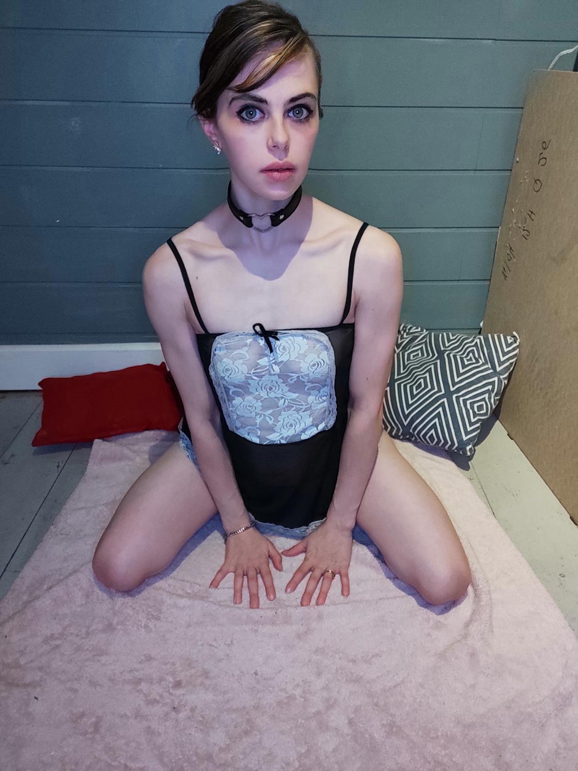 Sexyskinnygirl's media