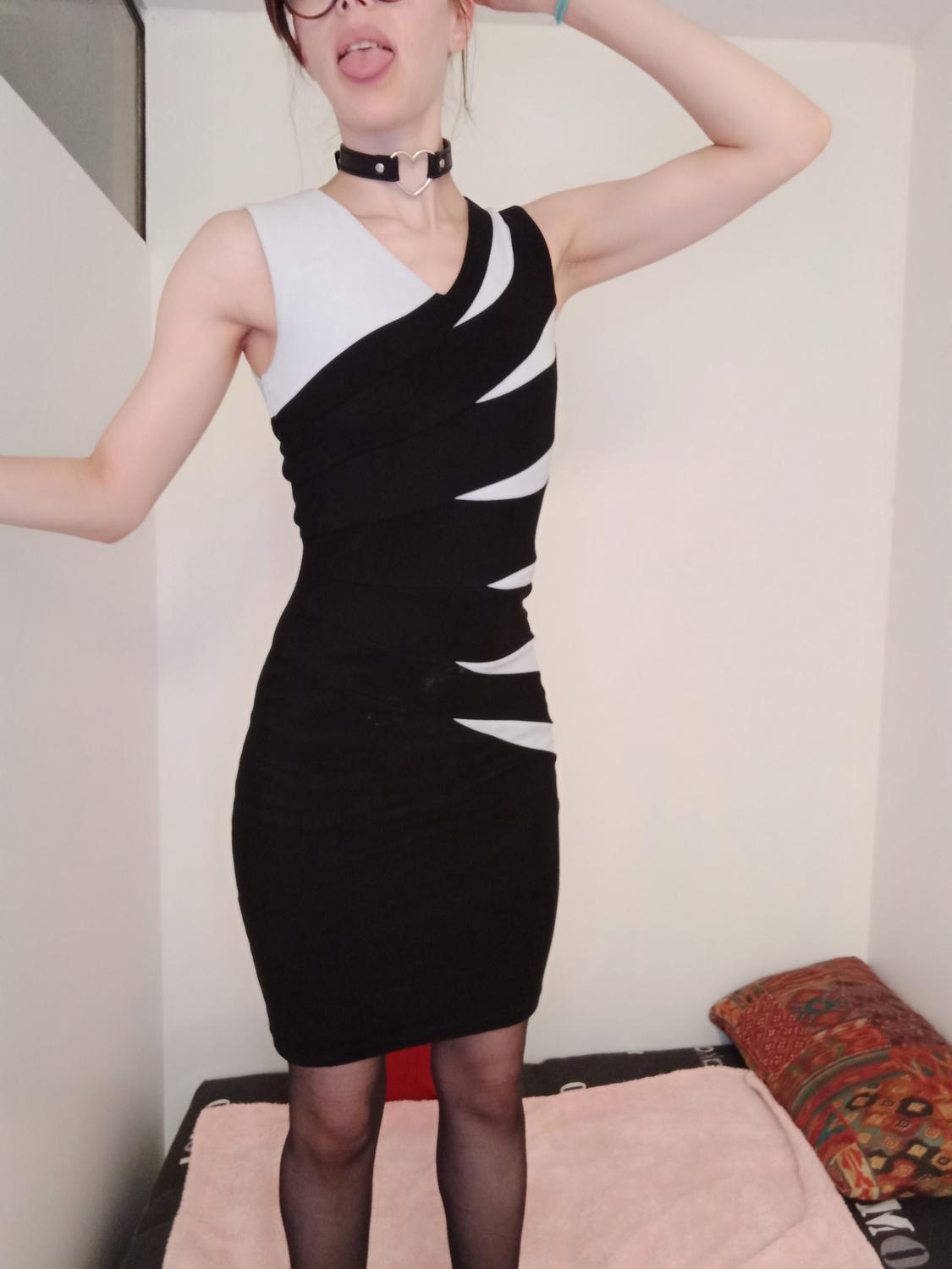 Sexyskinnygirl's media