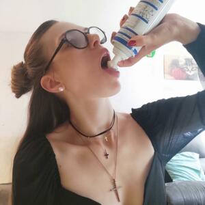 Sexyskinnygirl's media