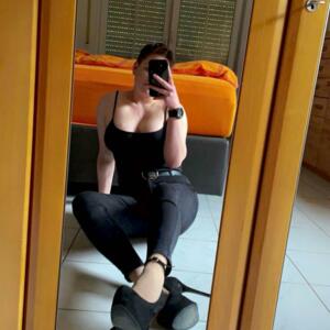 Sexyslips's media