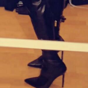 _shinyfeet_'s media