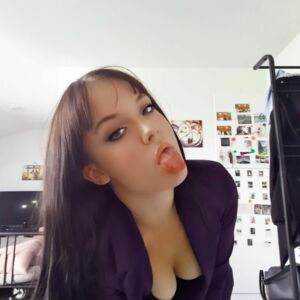 Sianalove's media