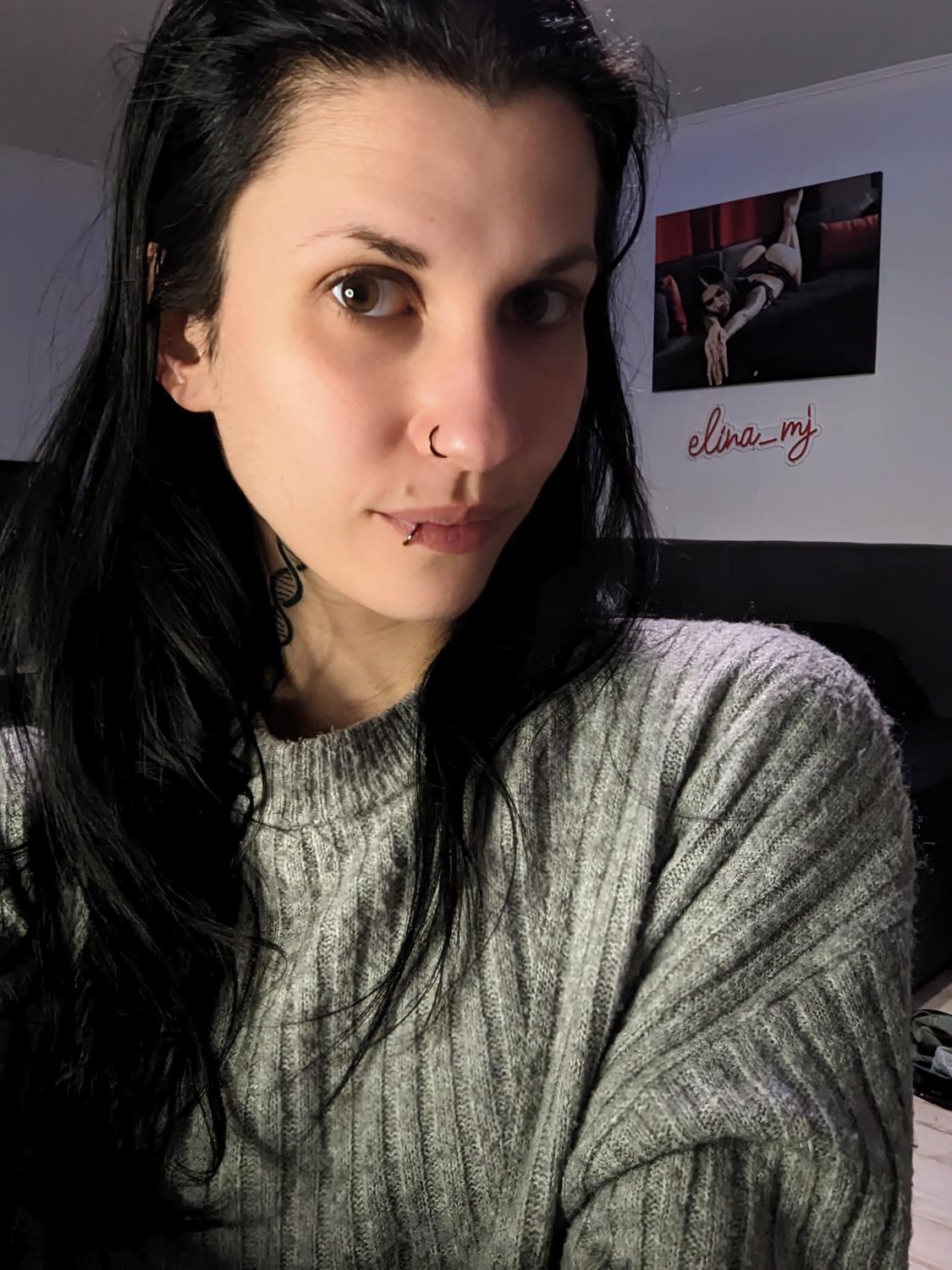 Skinny_bitch's media