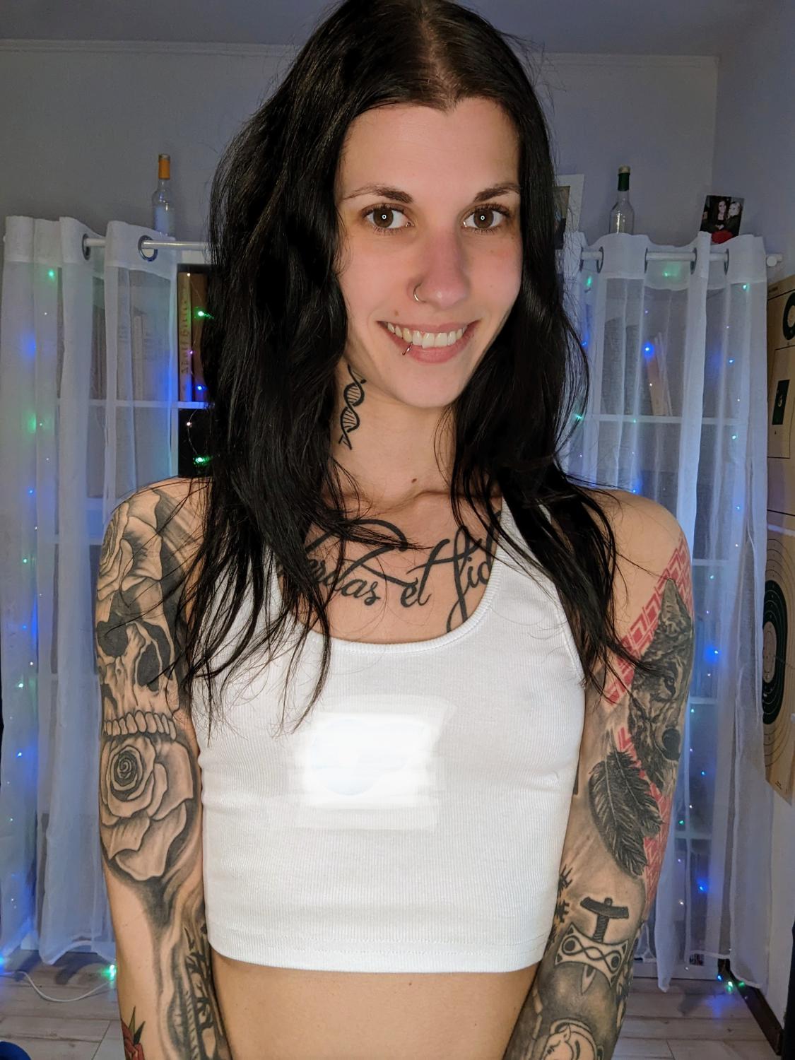 Skinny_bitch's media