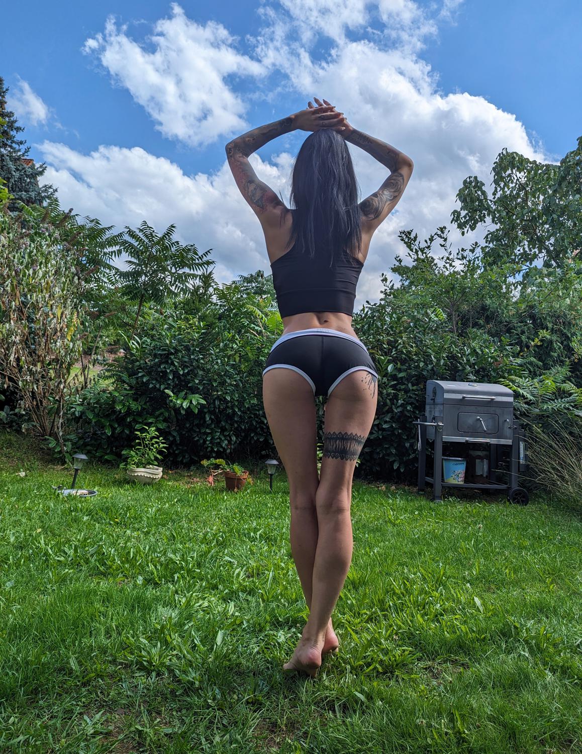 Skinny_bitch's media