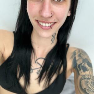 Skinny_bitch's media