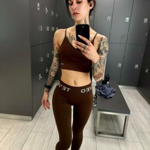 Skinny_bitch's media